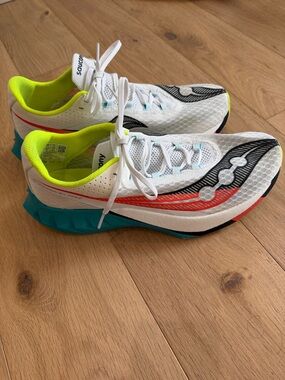 Saucony Men’s Endorphin Pro 4